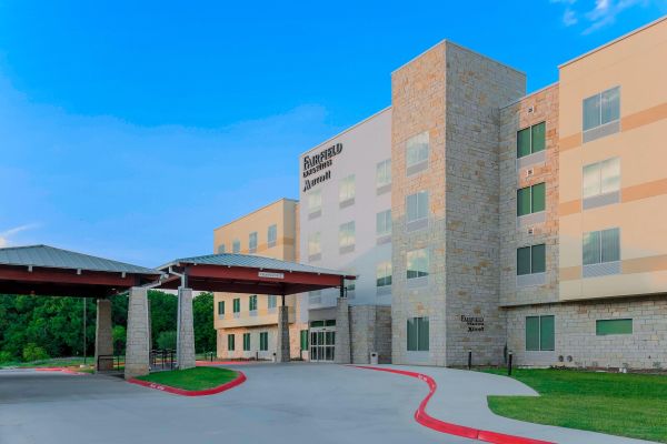 Fairfield Inn And Suites By Marriott Decatur At Decatur Conference Center - Decatur, TX