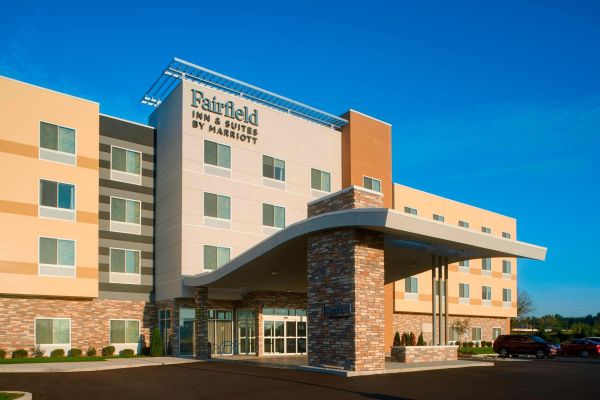 Fairfield Inn And Suites By Marriott Columbus In - Columbus, IN