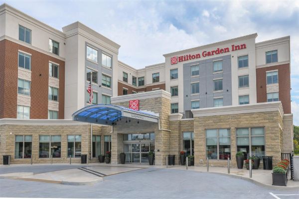 Hilton Garden Inn Cincinnati/midtown - Cincinnati