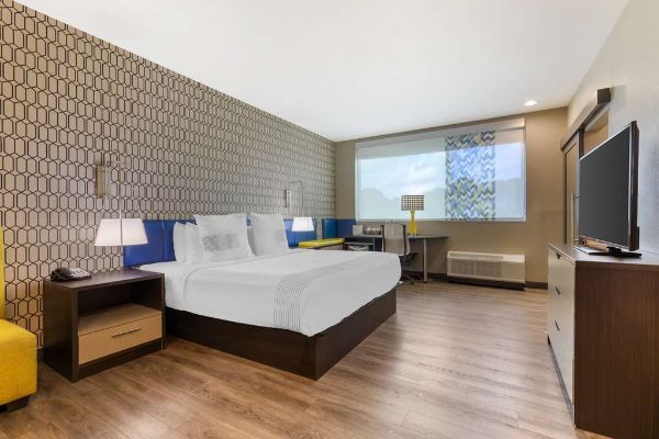 Glō Best Western Dallas South Desoto - 랭커스터