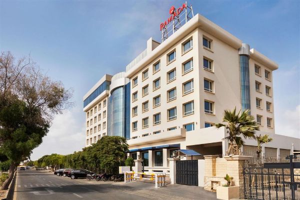 Ramada By Wyndham Karachi Creek - カラチ