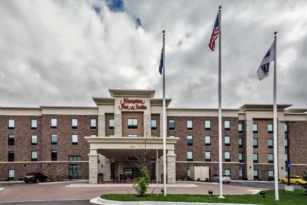 Hampton Inn & Suites Detroit/allen Park - Dearborn, MI