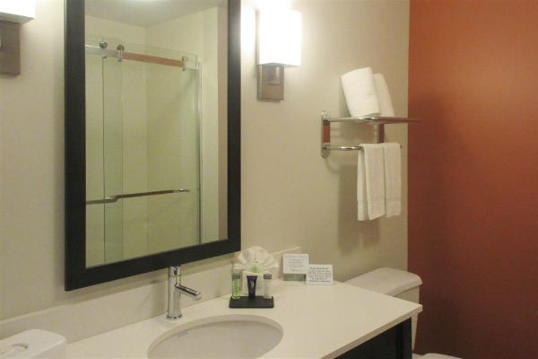 Sleep Inn & Suites Oregon - Madison - Madison, WI
