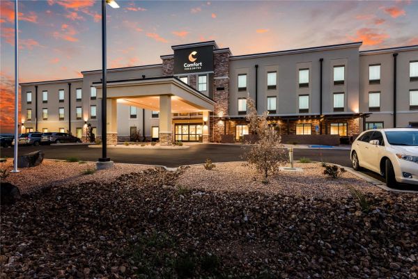 Comfort Inn & Suites Zion Park Area - La Verkin, UT