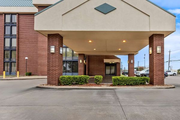 Sonesta Essential Houston Hobby Airport - Pearland, TX
