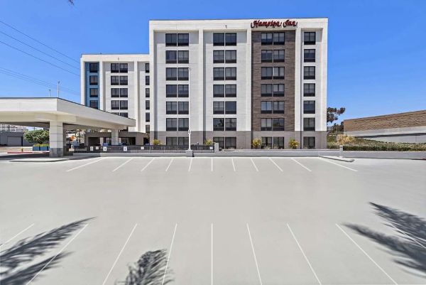 Hampton Inn By Hilton Los Angeles Airport - Manhattan Beach, CA