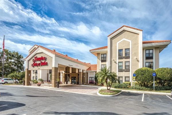 Hampton Inn & Suites Orlando/east Ucf Area - Oviedo, FL