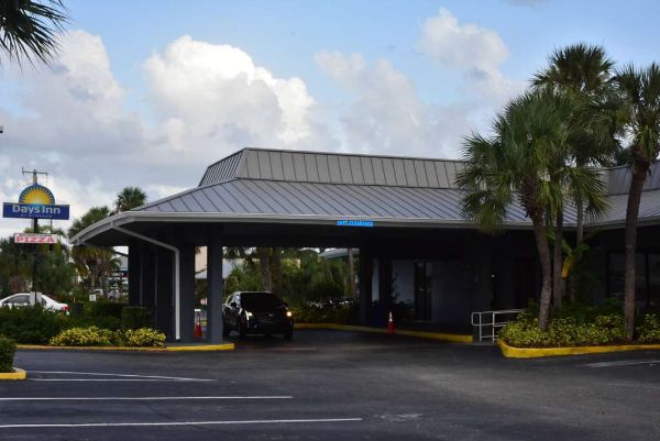 Fl Days Inn By Wyndham Stuart - Stuart, FL