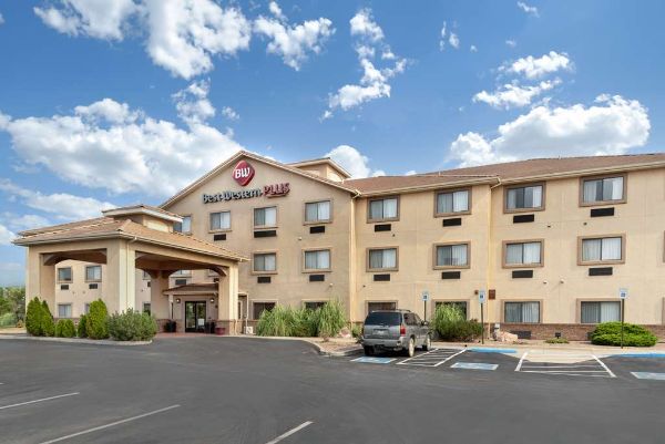 Best Western Plus Eagleridge Inn & Suites - Pueblo, CO