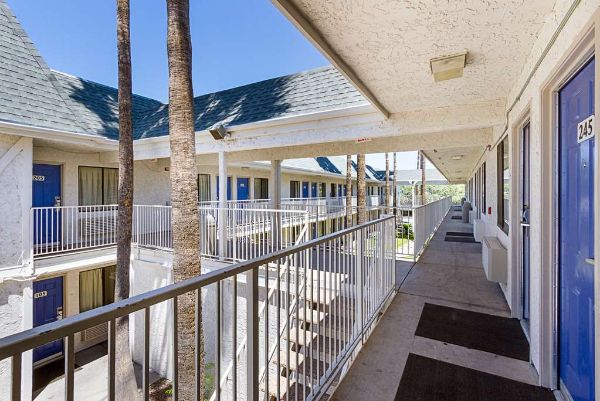 Motel 6 Mesa South - 梅薩