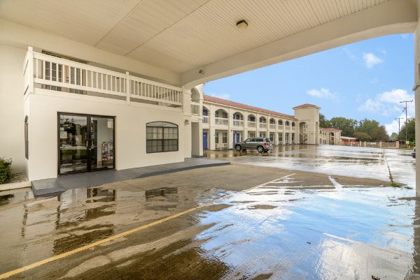 Motel 6 Canton Tx - Canton, TX