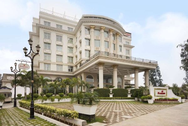 Ramada Plaza By Wyndham Chandigarh Zirakpur - Zirakpur