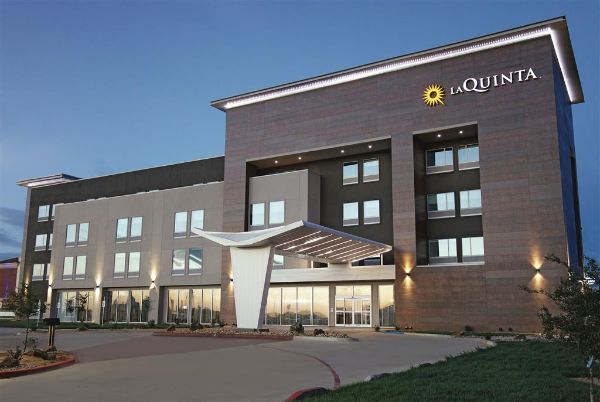 La Quinta Inn & Suites By Wyndham Amarillo Airport - Amarillo, TX