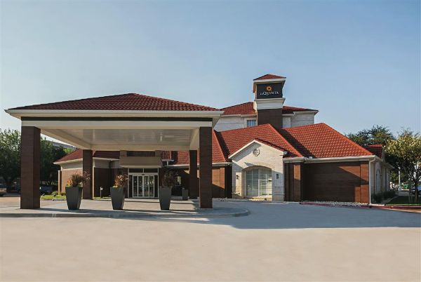 La Quinta Inn & Suites By Wyndham Dallas Plano West - Dallas, TX