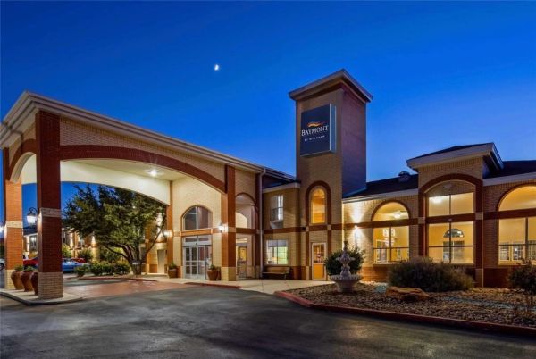 Baymont By Wyndham Lubbock - Lubbock, TX
