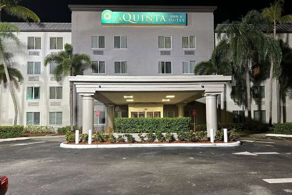 La Quinta Inn & Suites By Wyndham Sawgrass - Pembroke Pines