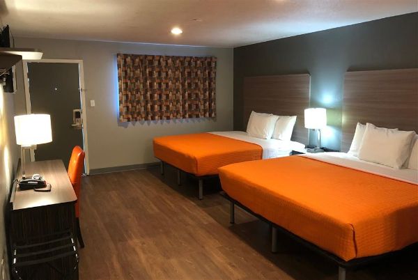 Super 8 By Wyndham Sonora - Sonora, TX