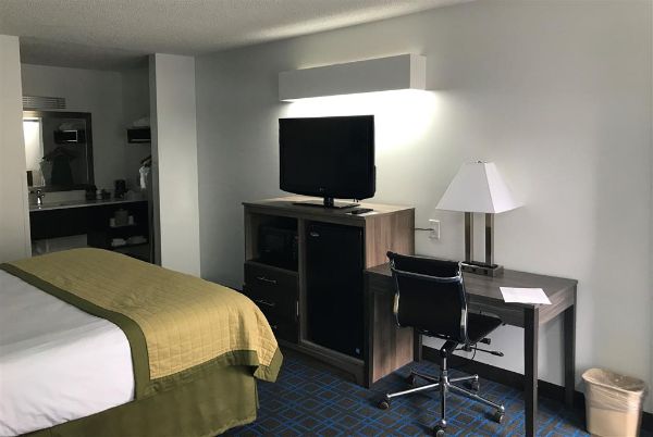 Baymont By Wyndham Anderson Clemson - Lake Hartwell