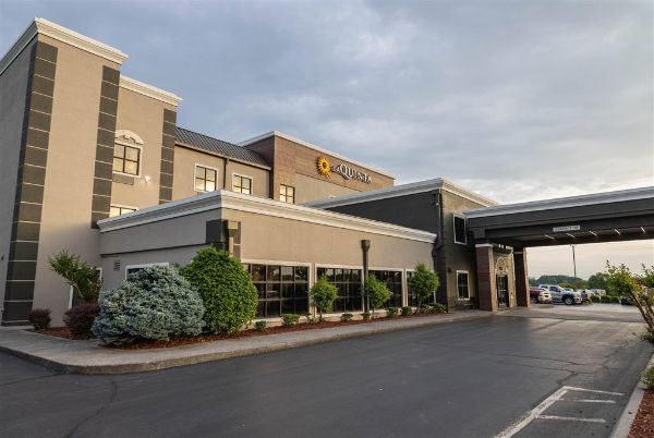 La Quinta Inn & Suites By Wyndham Knoxville East - Knoxville, TN