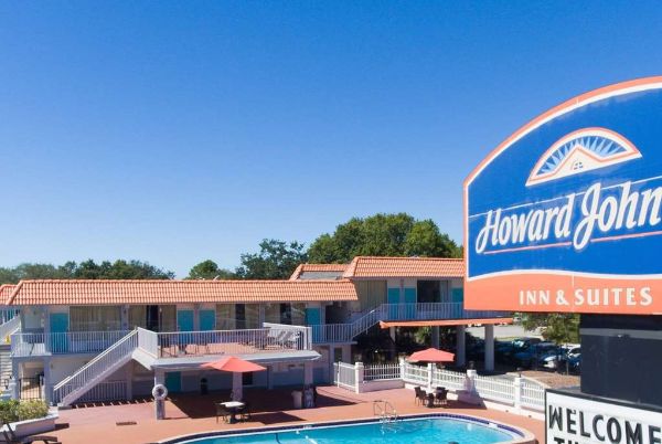 Howard Johnson By Wyndham Clearwater/dunedin - Dunedin, FL