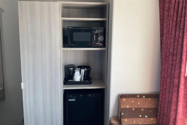 Microtel Inn & Suites By Wyndham Clarksville - Clarksville, TN
