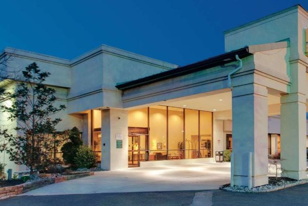 Ramada By Wyndham Fairfield Nj - Livingston, NJ