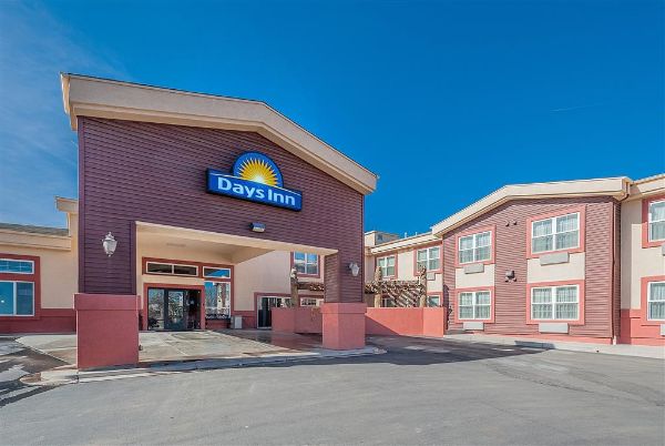Days Inn By Wyndham Manitou Springs - Manitou Springs, CO