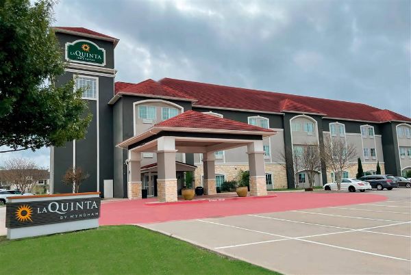 La Quinta Inn & Suites By Wyndham Waxahachie - Waxahachie, TX