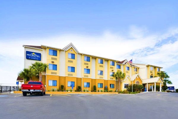 Microtel Inn & Suites By Wyndham New Braunfels - New Braunfels, TX