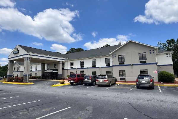Days Inn By Wyndham Greenville South/mauldin - Greenville, SC