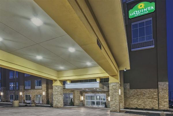 La Quinta Inn & Suites By Wyndham Niagara Falls - Niagara Falls, NY