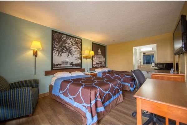 Super 8 By Wyndham Alexandria/washington D.c. Area - 亞歷山卓
