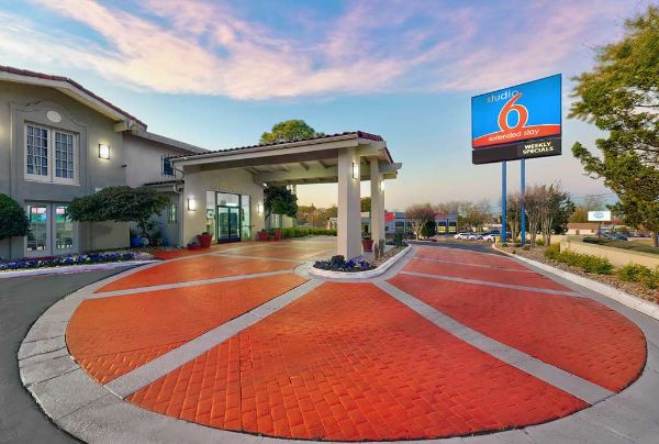 Motel 6 Denton - Unt - Denton