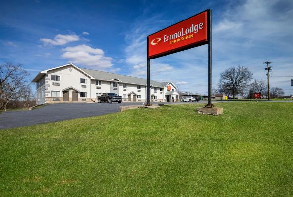 Econo Lodge Inn & Suites Canandaigua - Fingers Lake Area - Finger Lakes, NY