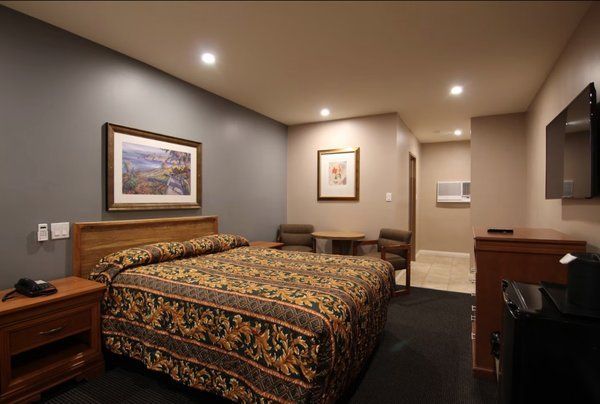 Dunes Inn Wilshire - West Hollywood, CA