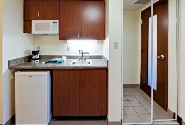 Hawthorn Suites By Wyndham Louisville East - Louisville, KY