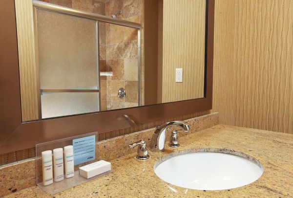 Hampton Inn & Suites By Hilton Fargo Medical Center - Fargo, ND