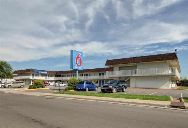 Motel 6 Denver - Airport - Denver, CO