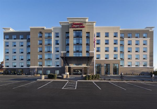 Hampton Inn And Suites Newport/cincinnati - Cincinnati, OH