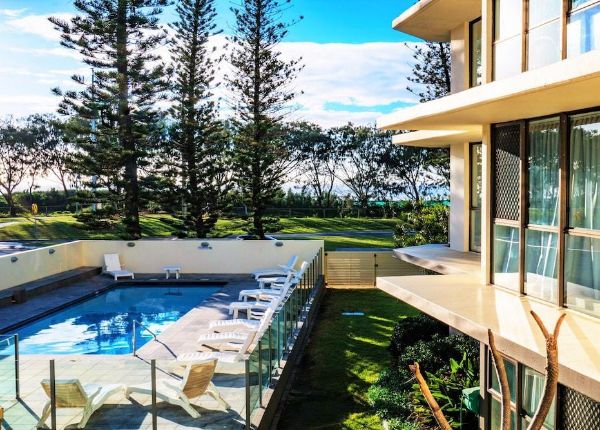 Hotel Seacrest Beachfront Holiday Apartments (Surfers Paradise) (37) Hotel Seacrest Beachfront Holiday Apartments (Surfers Paradise) (37)