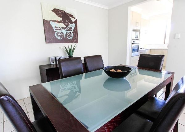 Hotel Seacrest Beachfront Holiday Apartments (Surfers Paradise) (41) Hotel Seacrest Beachfront Holiday Apartments (Surfers Paradise) (41)