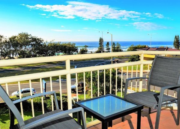 Hotel Seacrest Beachfront Holiday Apartments (Surfers Paradise) (39) Hotel Seacrest Beachfront Holiday Apartments (Surfers Paradise) (39)