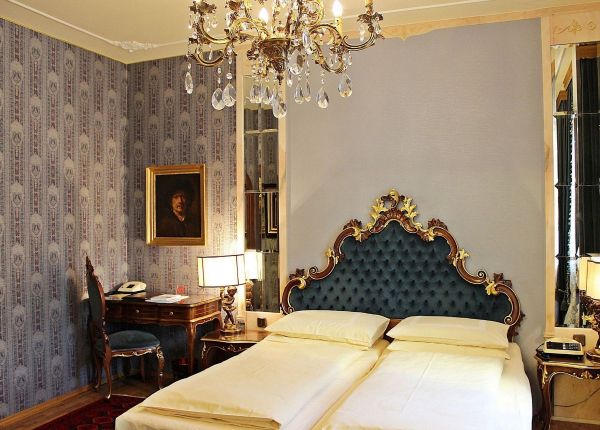 Hotel Palais Porcia 4 HRS star hotel in Klagenfurt Carinthia