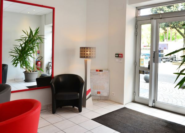 Hotel La Croix Blanche Tarbes HOTEL INFO