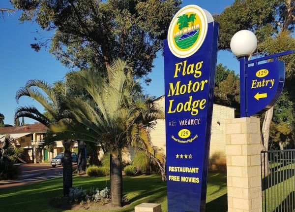 Hotel Flag Motor Lodge 3 HRS star hotel in Victoria
