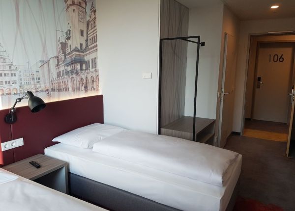 Hotel Campanile Leipzig Flughafen Parken www.hrs.de