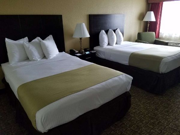 Best Western Crossroads Inn - DeFuniak Springs, FL