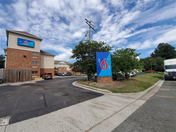Va - I-64 West Motel 6 Richmond - Richmond, VA