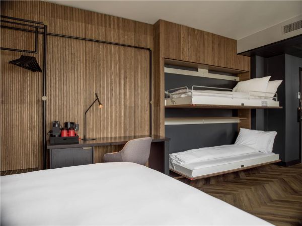 Radisson Red Oslo Citycentre A Verified Net Zero Hotel - Oslo