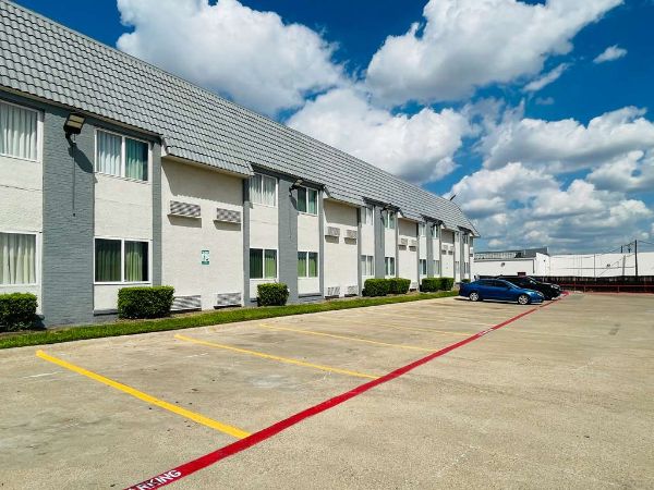 Motel 6 Dallas - Duncanville - Dallas, TX